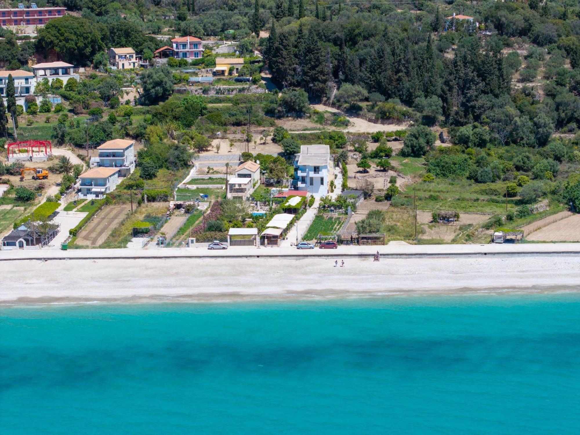Aridas At The Beach Лурдата Екстериор снимка